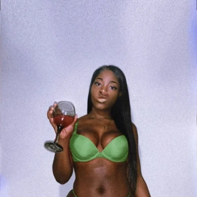 Nancy Sugar, Escort, Mesaieed