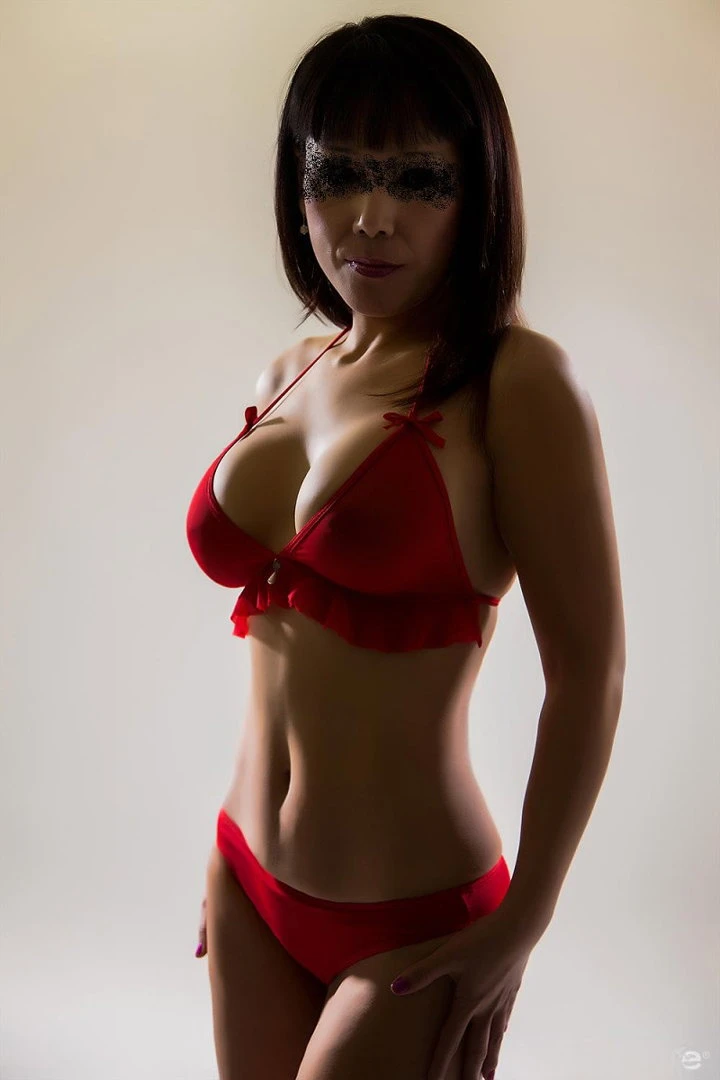Asia Nuru Dream Girl, Escort, Zurich