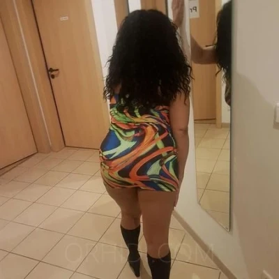 Iza, Escort, Gronau