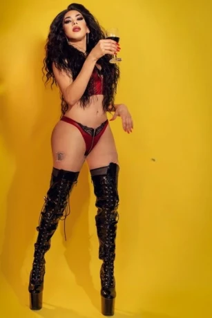 Macarena Martinez — 8 / 14