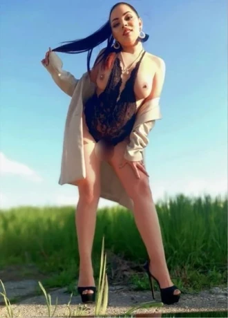 Giulia im Club Leguan — 2 / 7