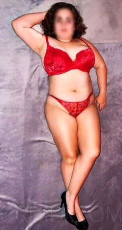 BRANDNEU! Bl*seh*se MONIKA zum 1. MAL in — 1 / 5