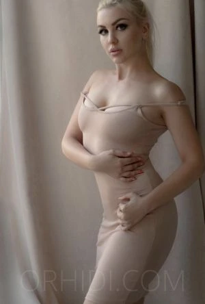Nehir, Escort, Istanbul