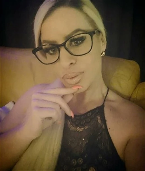 German Emily Curvy — 5 / 7