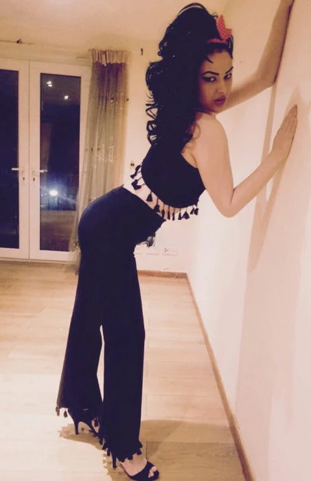 Erika Bet — 3 / 6