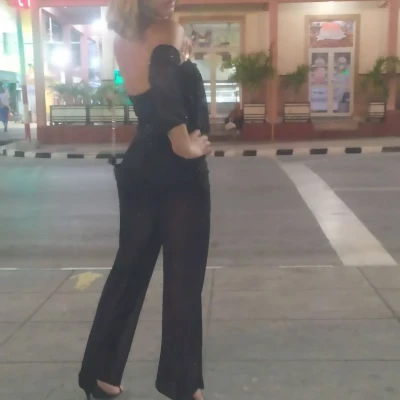 Zarina, Escort, Havana