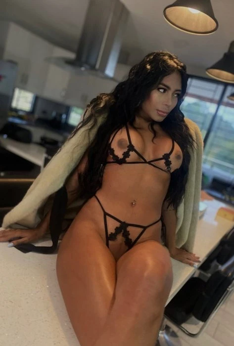 Isabella — 5 / 8