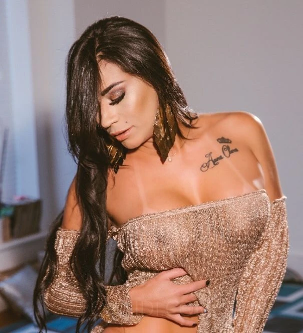vanessa_brunette25, Escort, London
