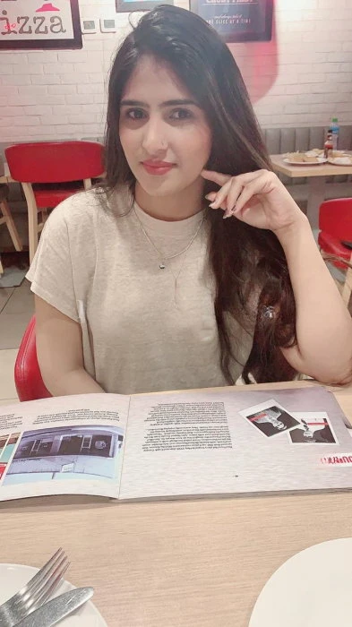 Rija, Escort, Dubai