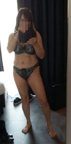 Rosa privat hingebungsvolle MILF, Escort, Berlin