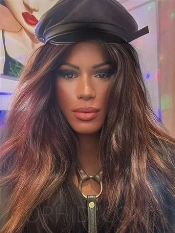 Brandneu TS Mistress Donatella — 8 / 18