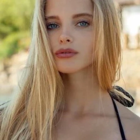 Sabrina Sunshine — 4 / 5