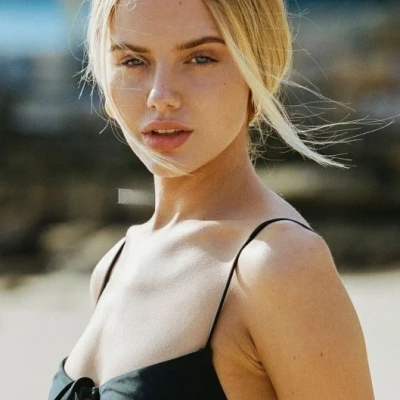 Hazel, Escort, Paris