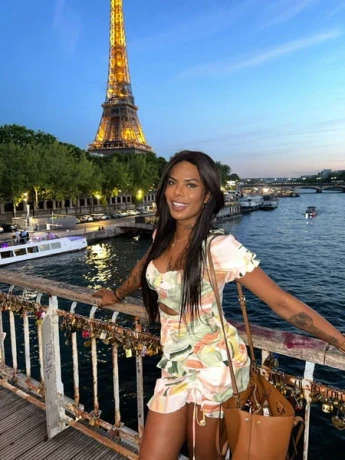 TS Rebecca — 14 / 15