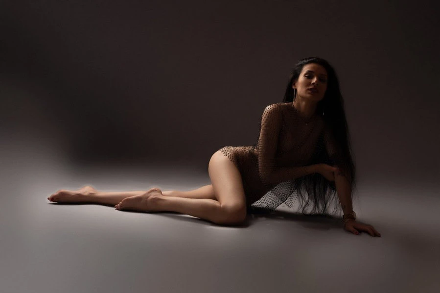 Mira, Escort, Thun