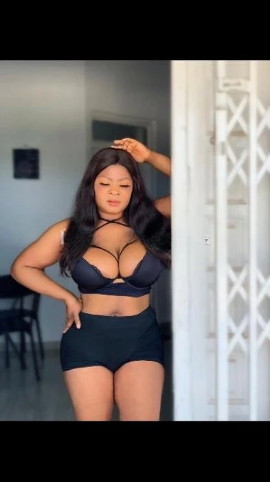 Poshvera, Escort, Accra