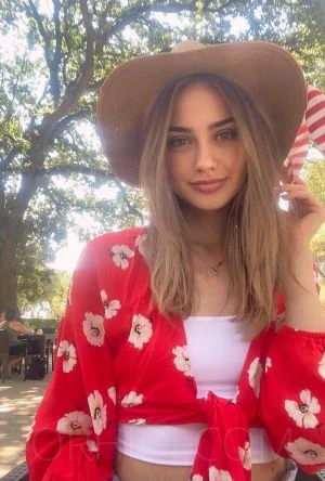 Liza — 2 / 3