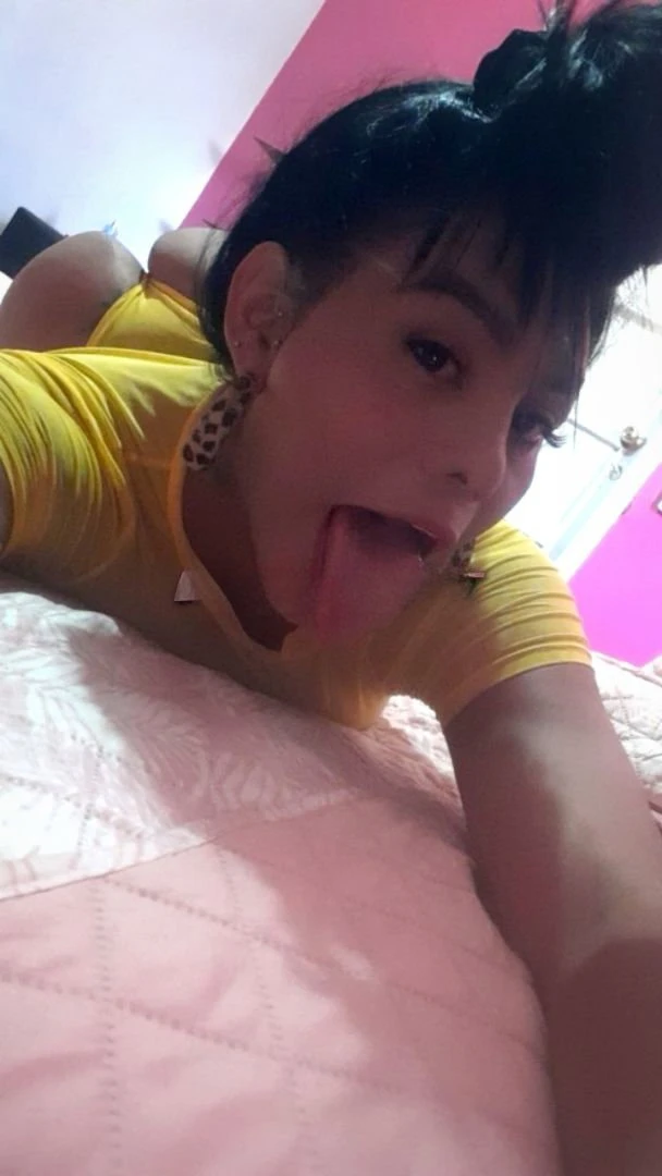 Melani Altamirano — 2 / 12