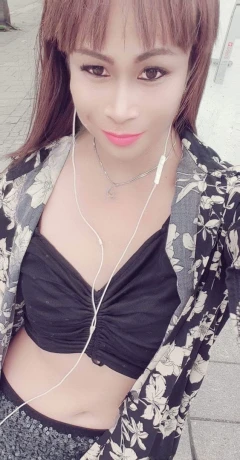 Thais In Aarau — 3 / 5