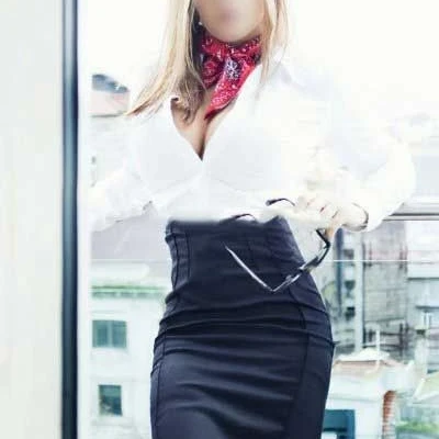 Eloise, Escort, Paris