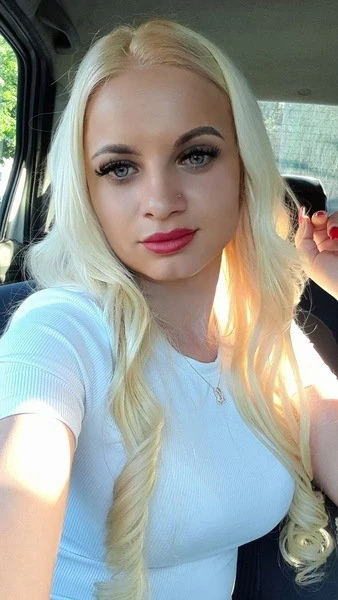 Blonder Traum Raisa 19j, Escort, Nurnberg
