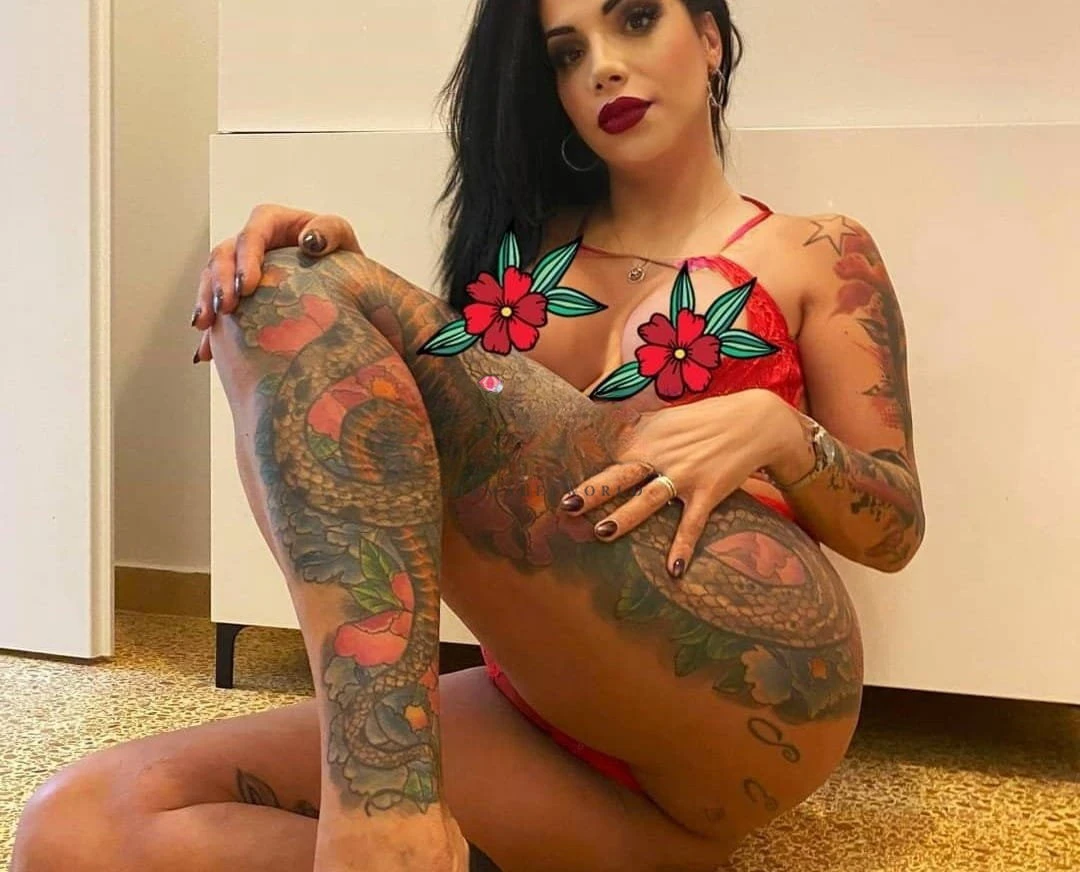 Aline Diniz — 8 / 12