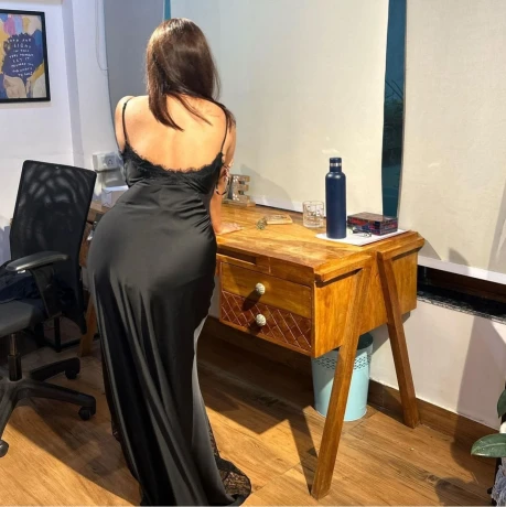 Kashish Pakistani Model — 2 / 4