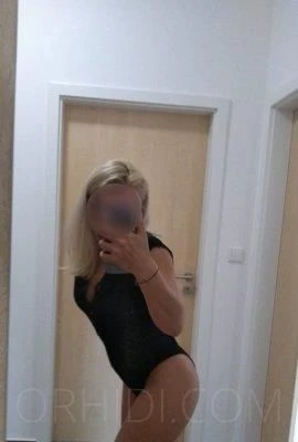 Aneta — 2 / 3