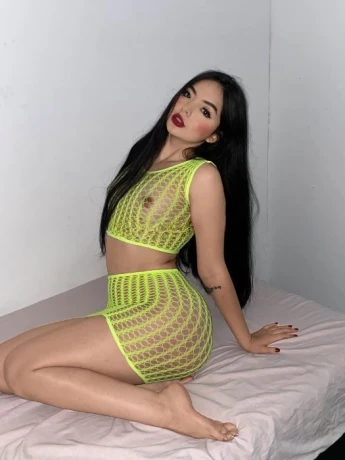 Valeria — 3 / 5