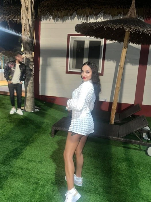 Victoria — 6 / 10
