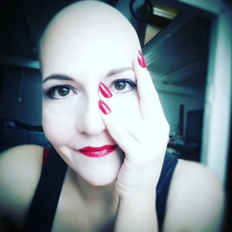 Madame Simone — 6 / 10