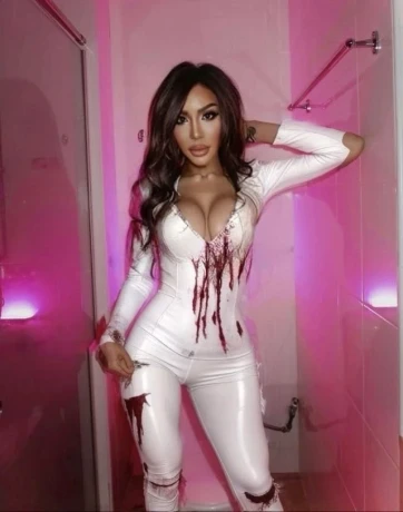 Tiffany Love — 5 / 12