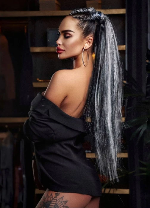 Stefania — 4 / 6