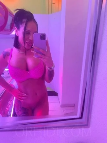 Dirty Cora Deutsch — 6 / 11