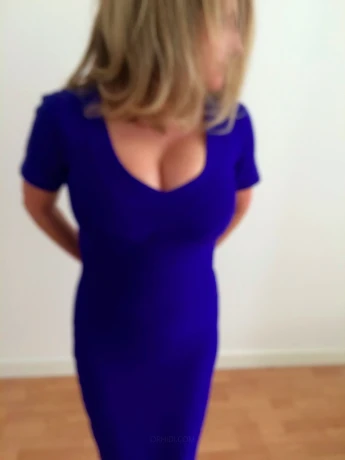 Iona Gerber — 11 / 18