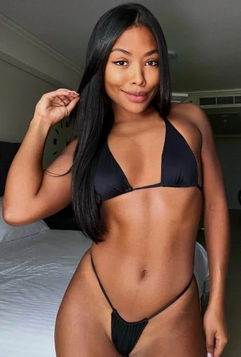 Naomi — 3 / 5