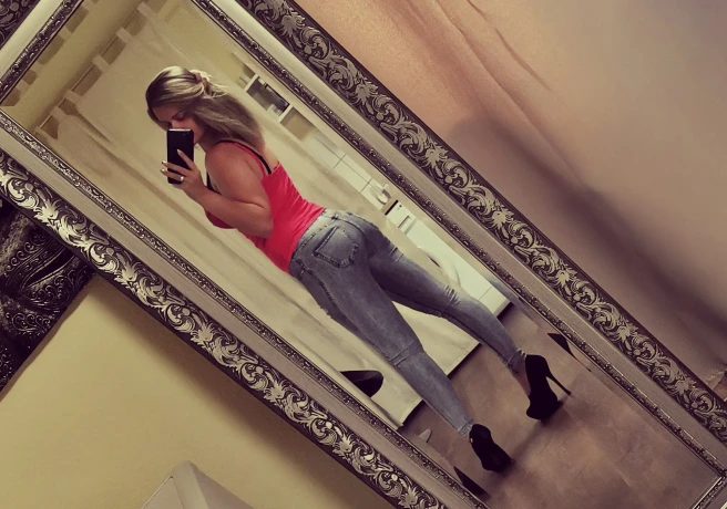 Nicole Aus Lettland — 4 / 8