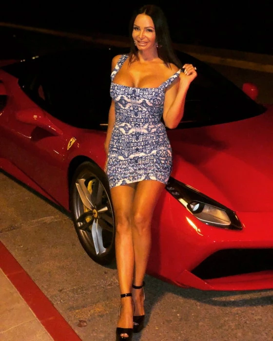 Giulia — 2 / 5