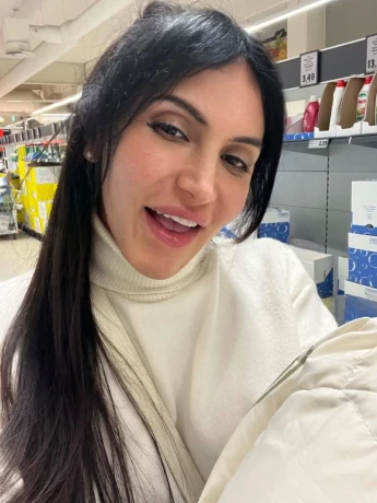 Monica Tabaris — 4 / 11