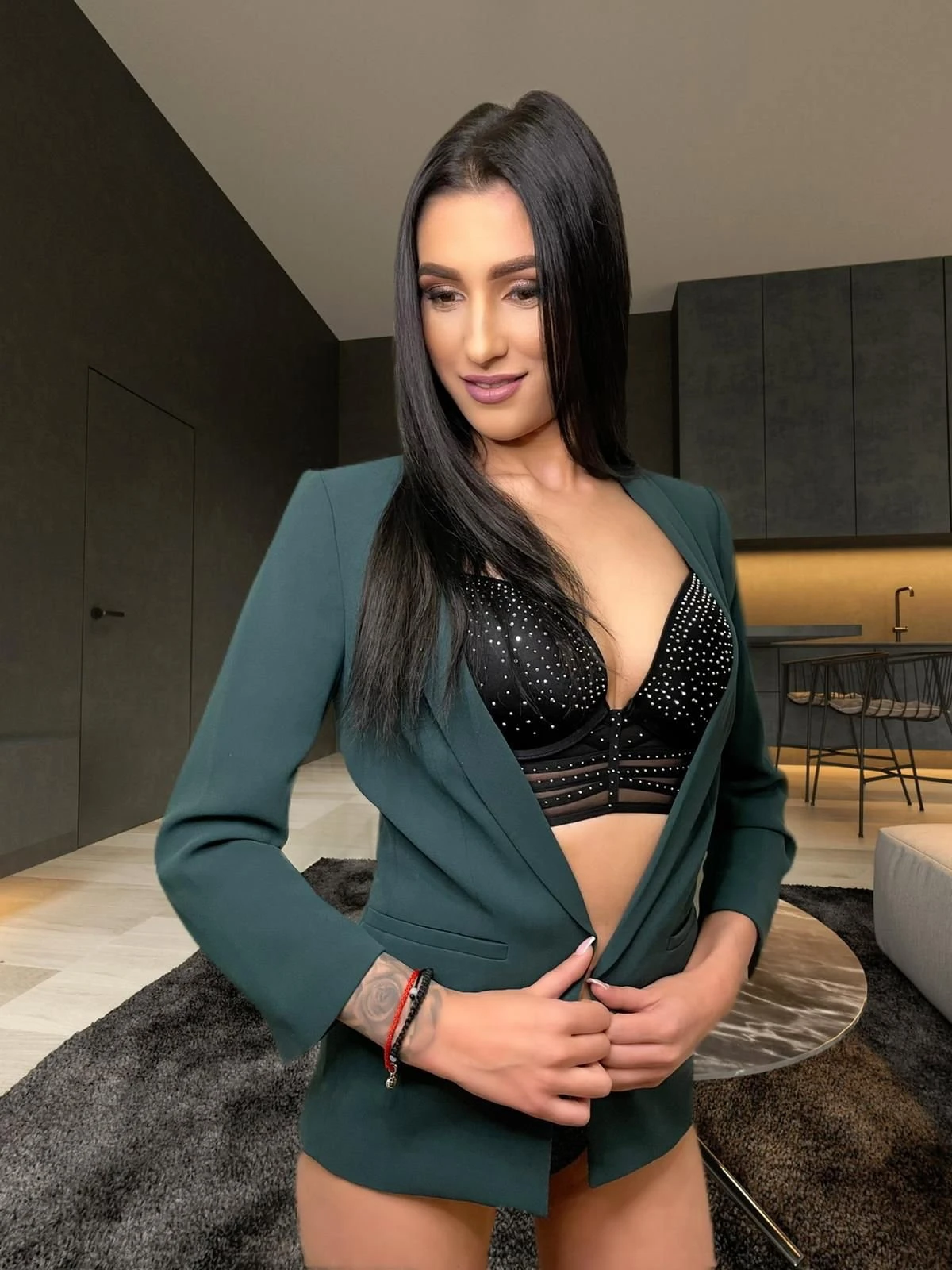 Sweet Andra — 2 / 5