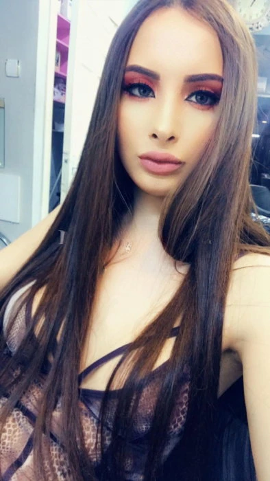 melinai Barbie girl — 4 / 6