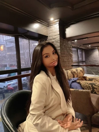 Model Judy — 4 / 13