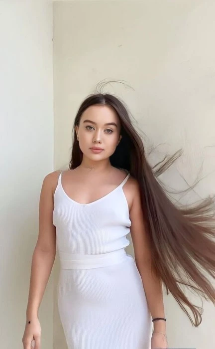 Leyla — 5 / 6