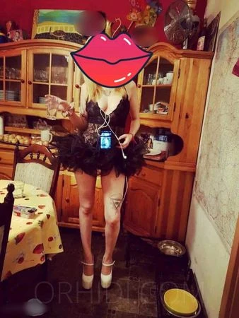 Claire, Escort, Trier