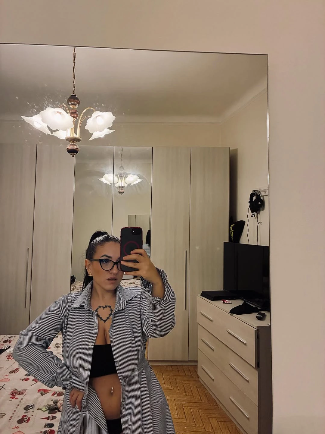 Lucy — 2 / 7