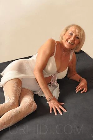 Christina heiße 62 jährige - Geimpft — 4 / 5