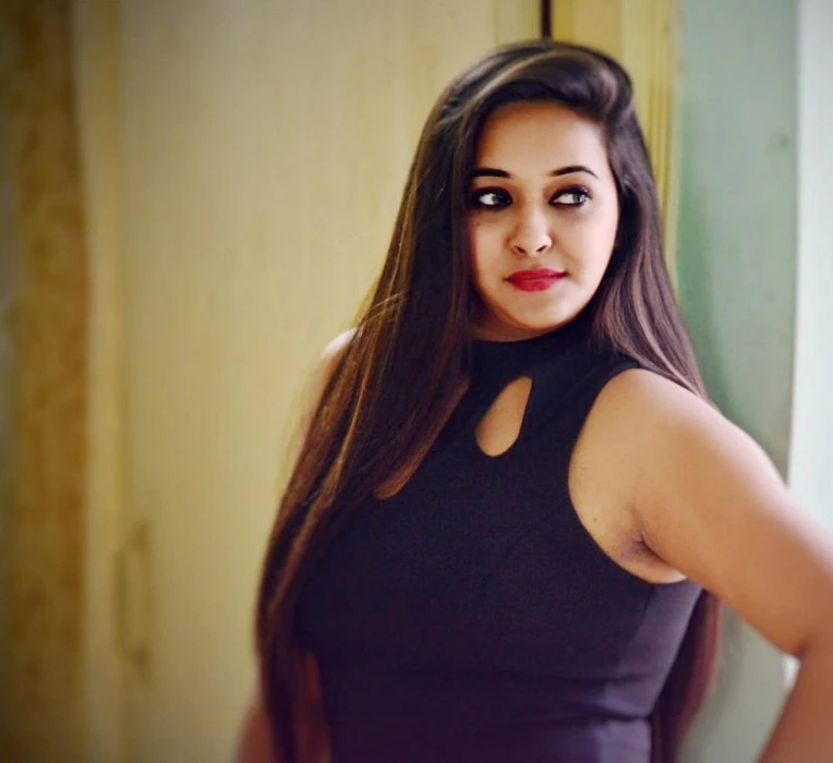 Pooja, Escort, Dubai