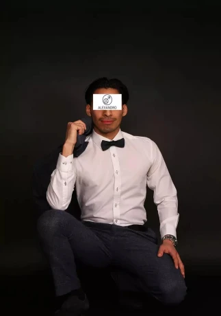 Exclusive Experience For Women And Couples — 3 / 6