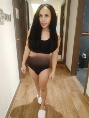 Koko Ladyboy — 1 / 3