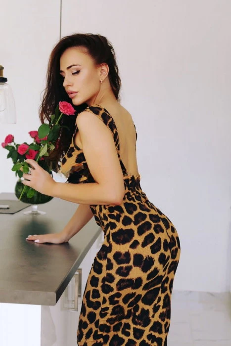 Jessy — 2 / 10